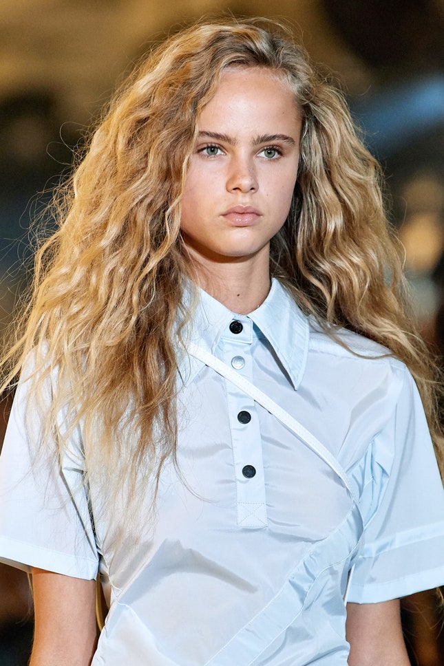 Strizhki 2020 Foto Samyh Modnyh Strizhek S Podiumov Dlya Raznoj Dliny Volos Vogue Russia