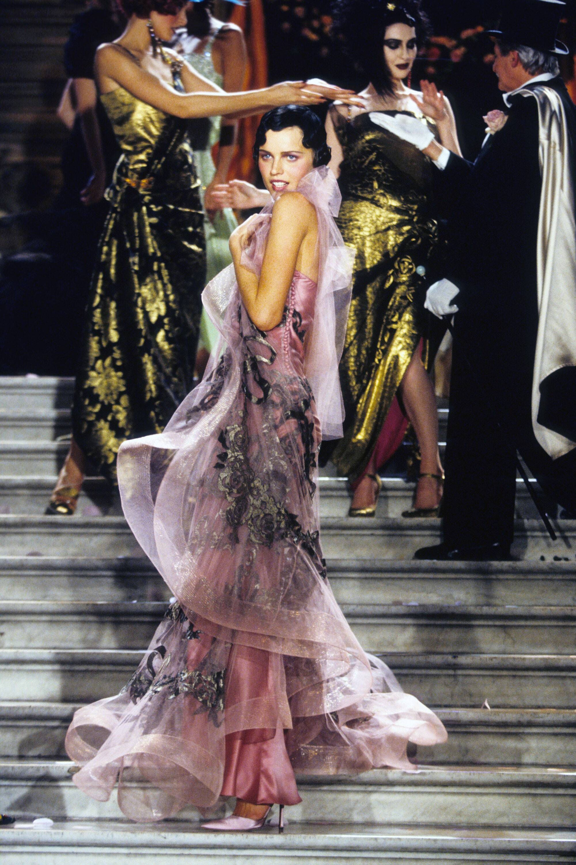 Haute Couture: история Недели высокой моды в цифрах