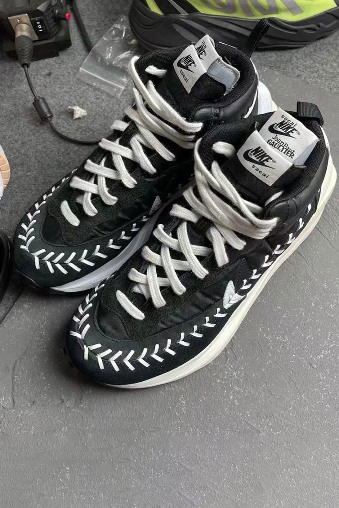 fragment sacai converse