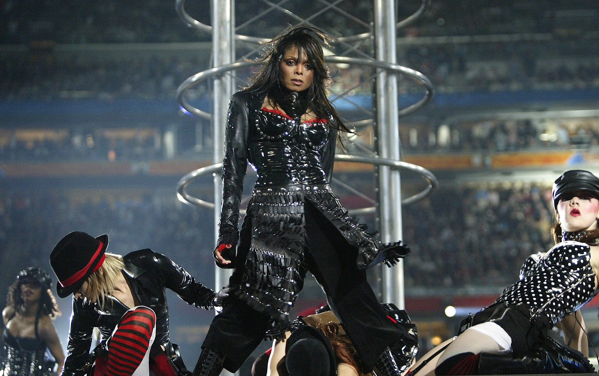 Джанет Джексон и ее самый скандальный наряд в истории поп-музыки