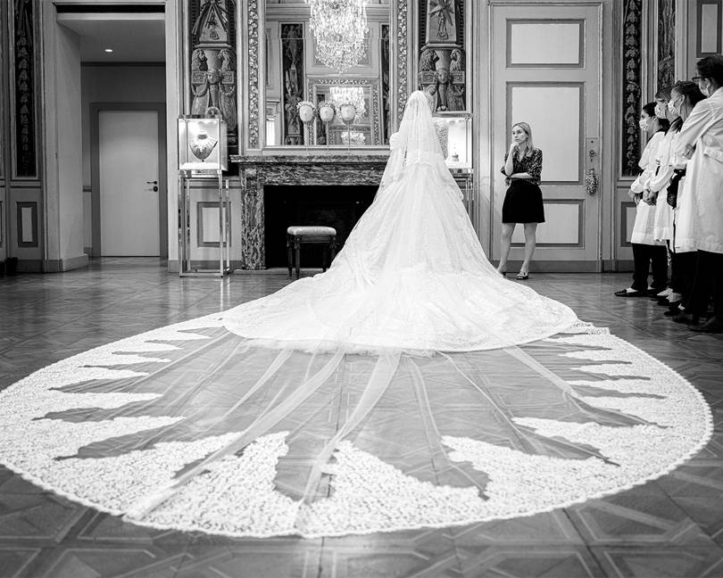 Как Dolce & Gabbana создавали свадебное платье Китти Спенсер