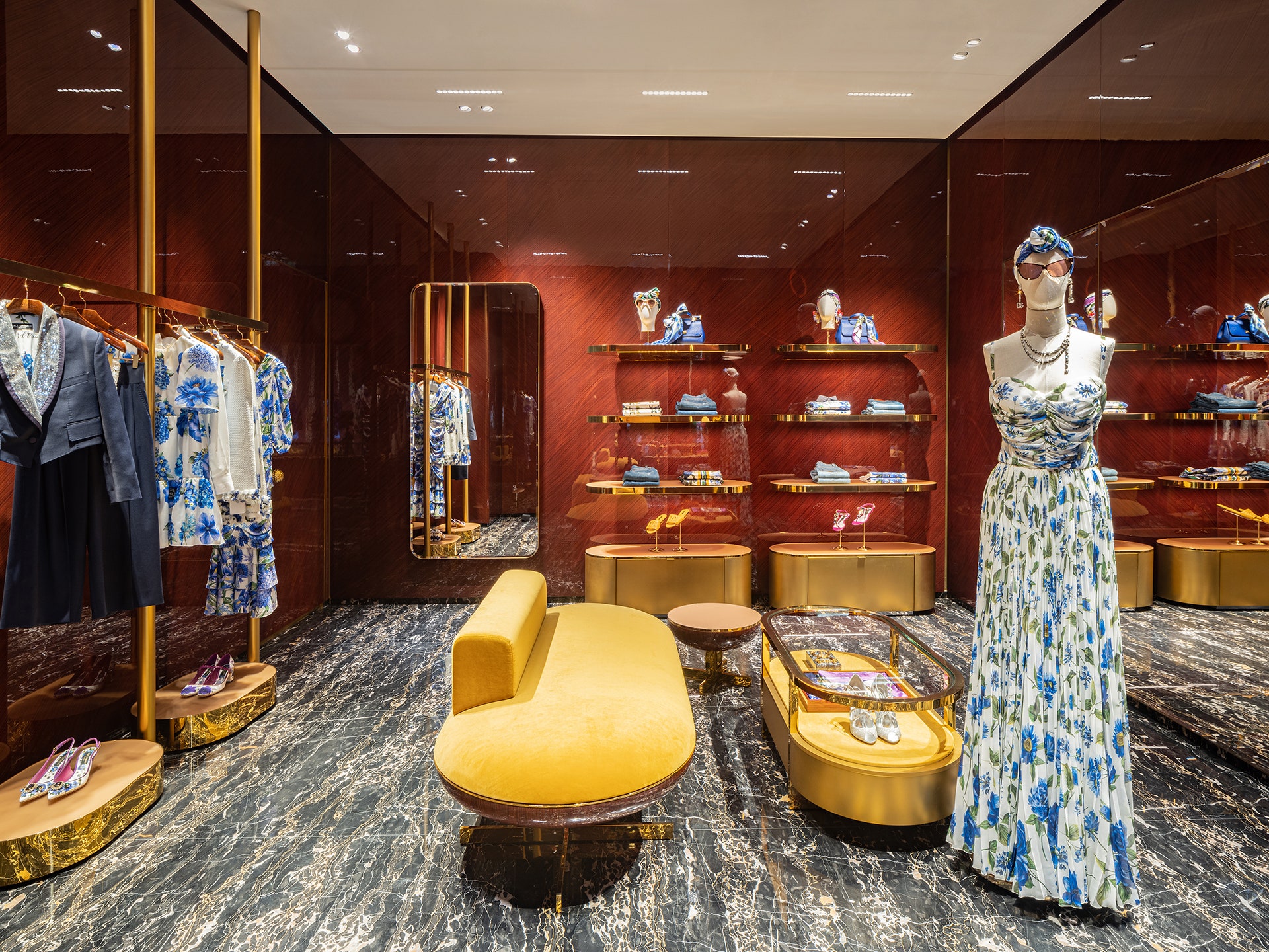 Бутик Dolce & Gabbana в «Барвихе Luxury Village» открылся после реконструкции