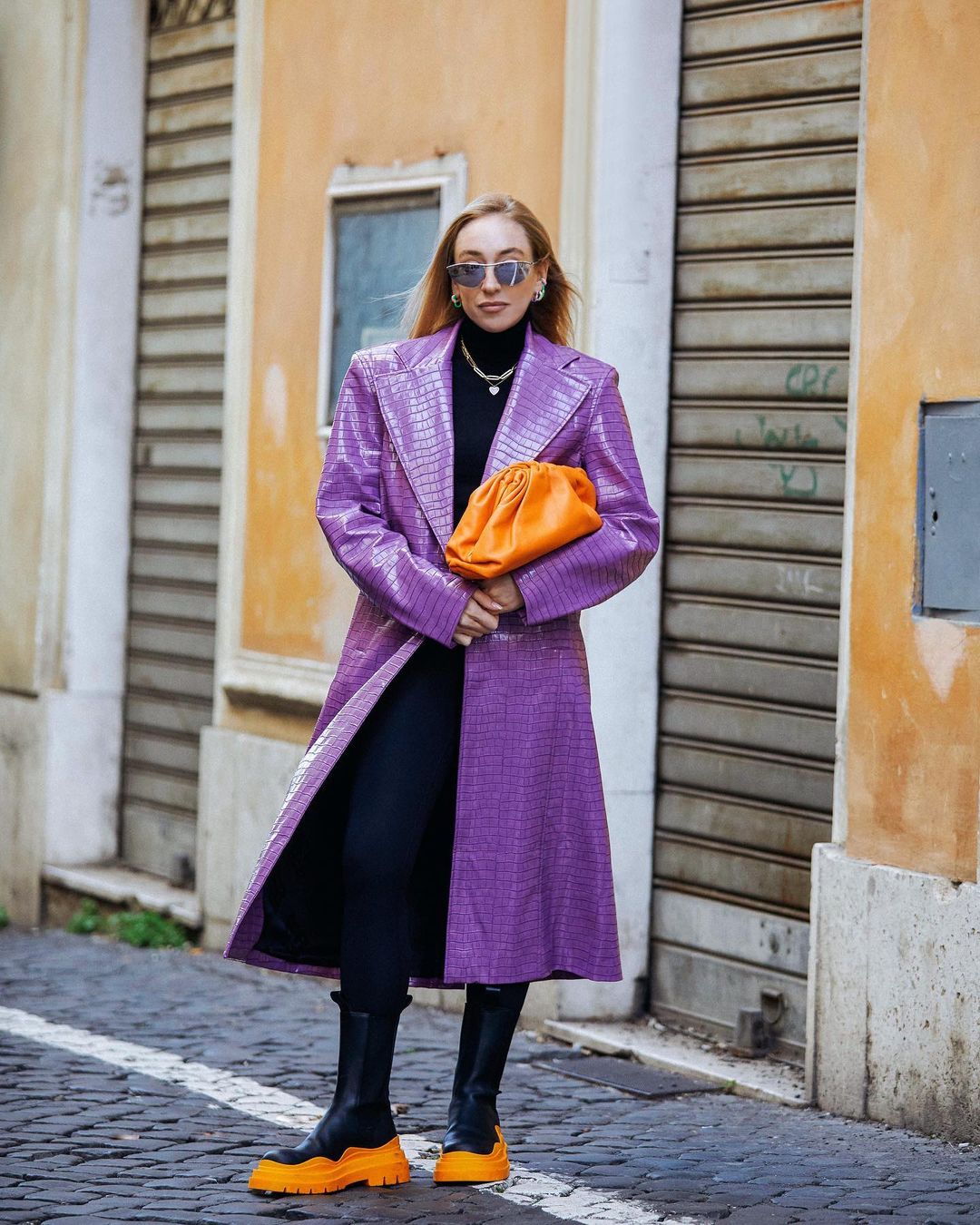 Фиолетовый с оранжевым — самое модное цветовое сочетание весны 